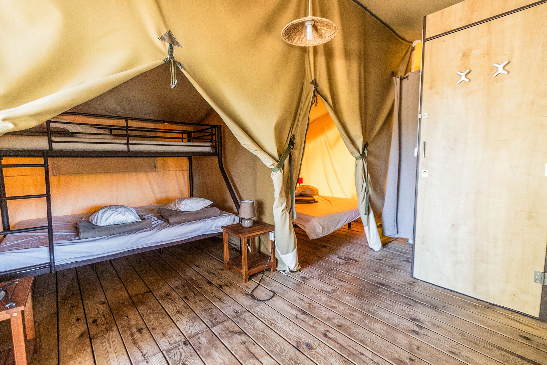 interno della tenda lodge